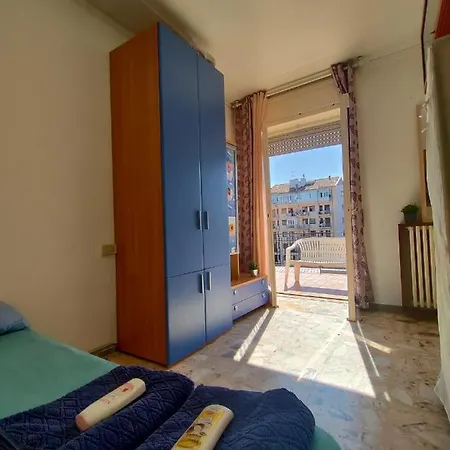 ホームステイ Temporary Double Room